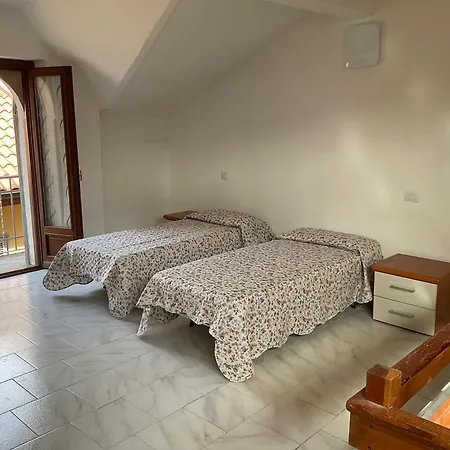 Casa Vacanze Scent Of Roses Verbania Exterior foto